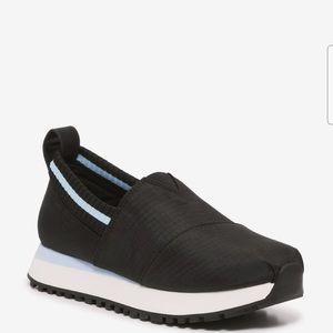 TOMS Resident Jogger 2.0 Slip-On Sneaker - Women's